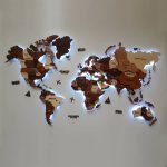 طراحی دکوراسیون داخلی با دیوارپوش نقشه جهان پازلی برجسته