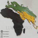 نقشه جهان رنگی با حک مرز و نام کشورها